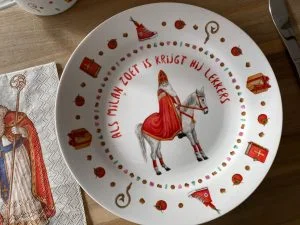 mies to go_Sinterklaas_servies_emaille_mamablogger_2020_