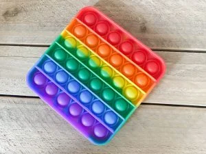 fidget popper_mamablogger_speelgoed_rage_kinderen_