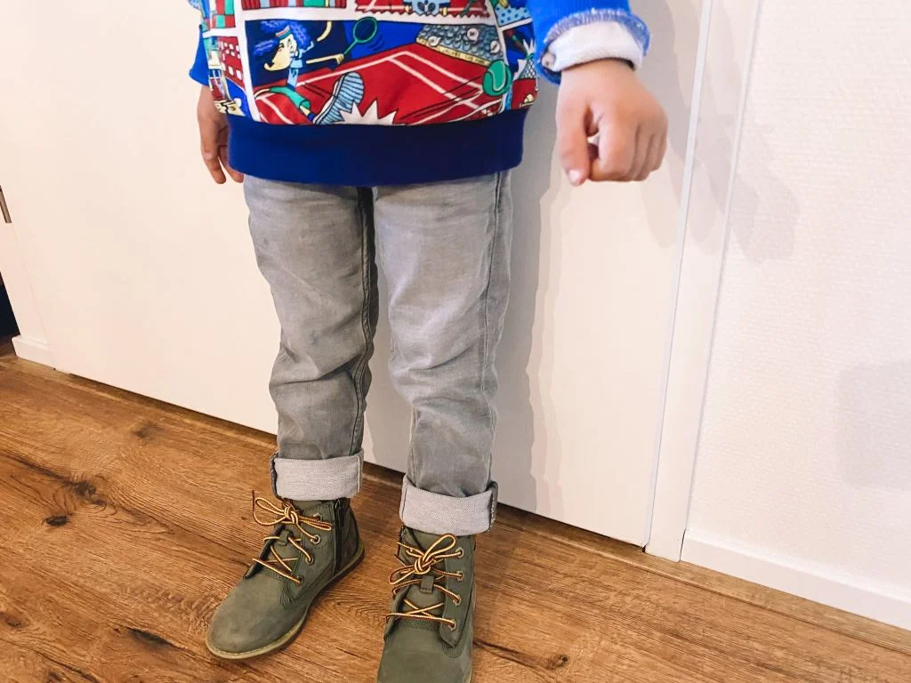 Floris' outfits_mamablogger_kinderkleding_spijkerbroekjes_