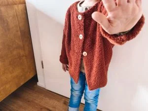 Floris' outfits_mamablogger_kinderkleding_spijkerbroekjes_