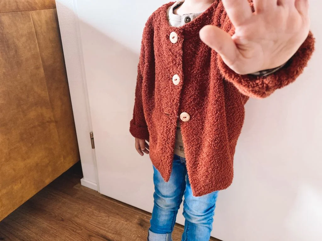 Floris' outfits_mamablogger_kinderkleding_spijkerbroekjes_