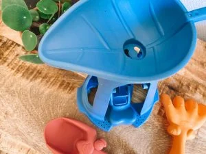 traktatie_bootjes_Zeeman_zand_water_speelgoed_buitenspeelgoed_budgettip_mamablogger_