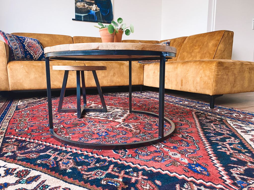 Gek Omzet Zonnig Interieur | Ons nieuwe Perzische tapijt in de woonkamer