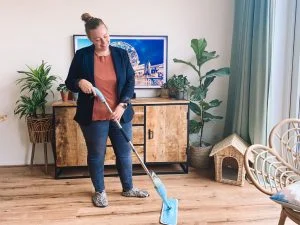2Clean Vloermop met spray is de perfecte dweil voor ongeveer €15!