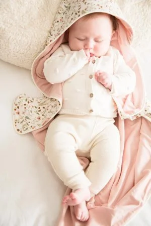wikkeldoeken_baby_cadeau_verpakking_mamablogger_