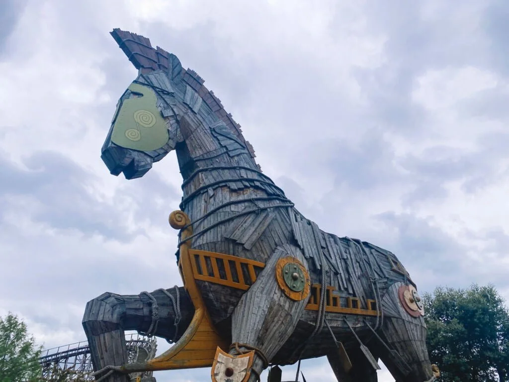 Toverland_review_dagje weg_mamablogger_attractiepark_Sevenum_