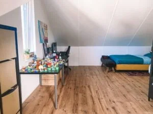 tienerkamer_zolder_game bureau_kinderkamer_mamablogger_