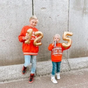 verjaardgasfoto's_uitnodigigingen_mamablogger_2022_Birthday Boys_