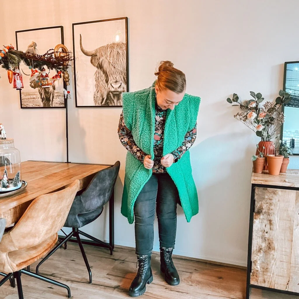teddy gilet_Moms Outfits_trend_kleding_mamablogger_
