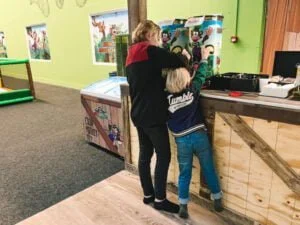 Mamablogger_Indoor Speeltuinen Test_Monkey Town Bleiswijk_review_indoor speeltuin_overdekt_verslag_