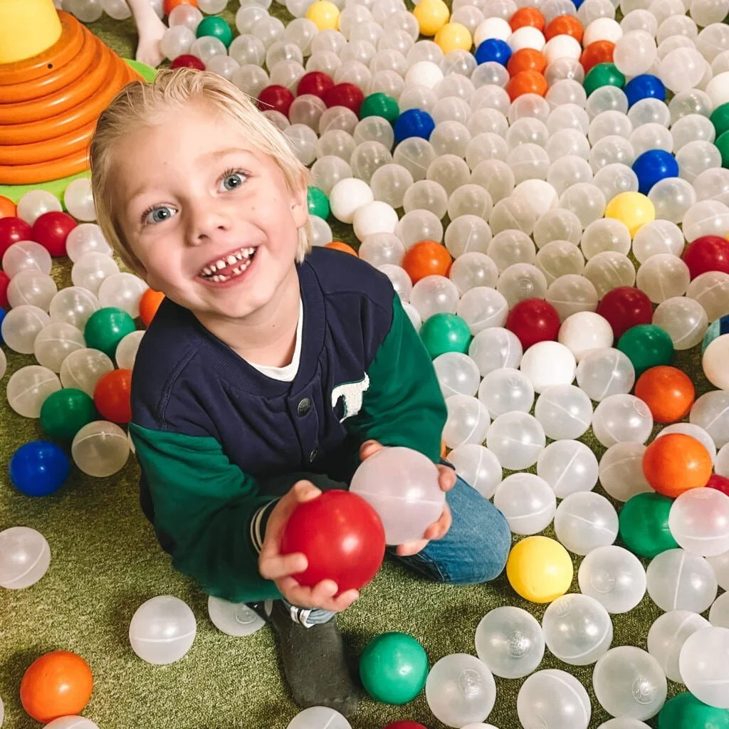 Mamablogger_Indoor Speeltuinen Test_Monkey Town warmond_review_indoor speeltuin_overdekt_verslag_