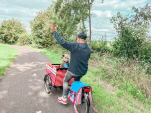 Picknick Bakfiets_dagje weg_Krimpenerwaard_Bergambacht_review_Mamablogger_gezin_