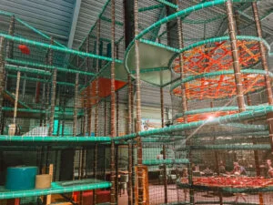 Mamablogger_Indoor_Speeltuinen_Test_Monkey Town_Gouda_review_2023_