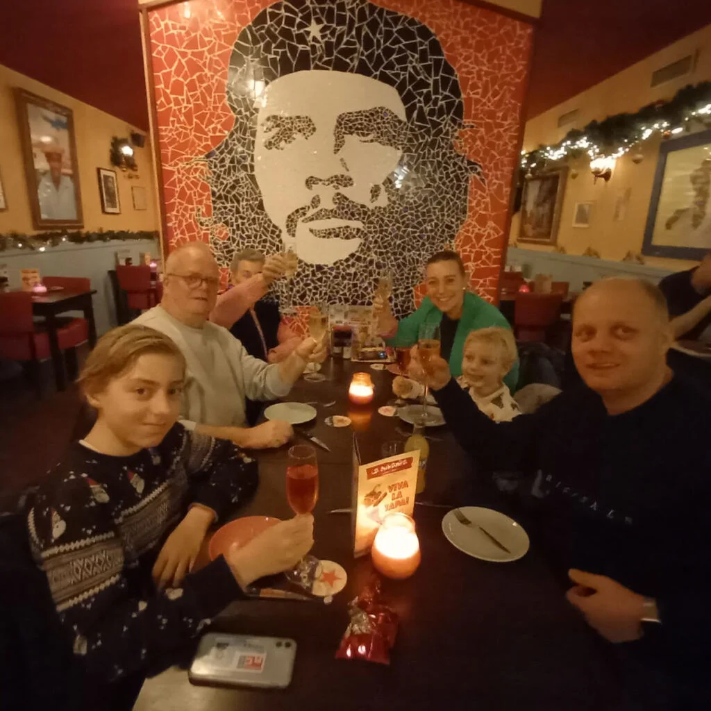 Mamablogger_diary_persoonlijk_kerstborrel_kerstdiner_kerstavond_