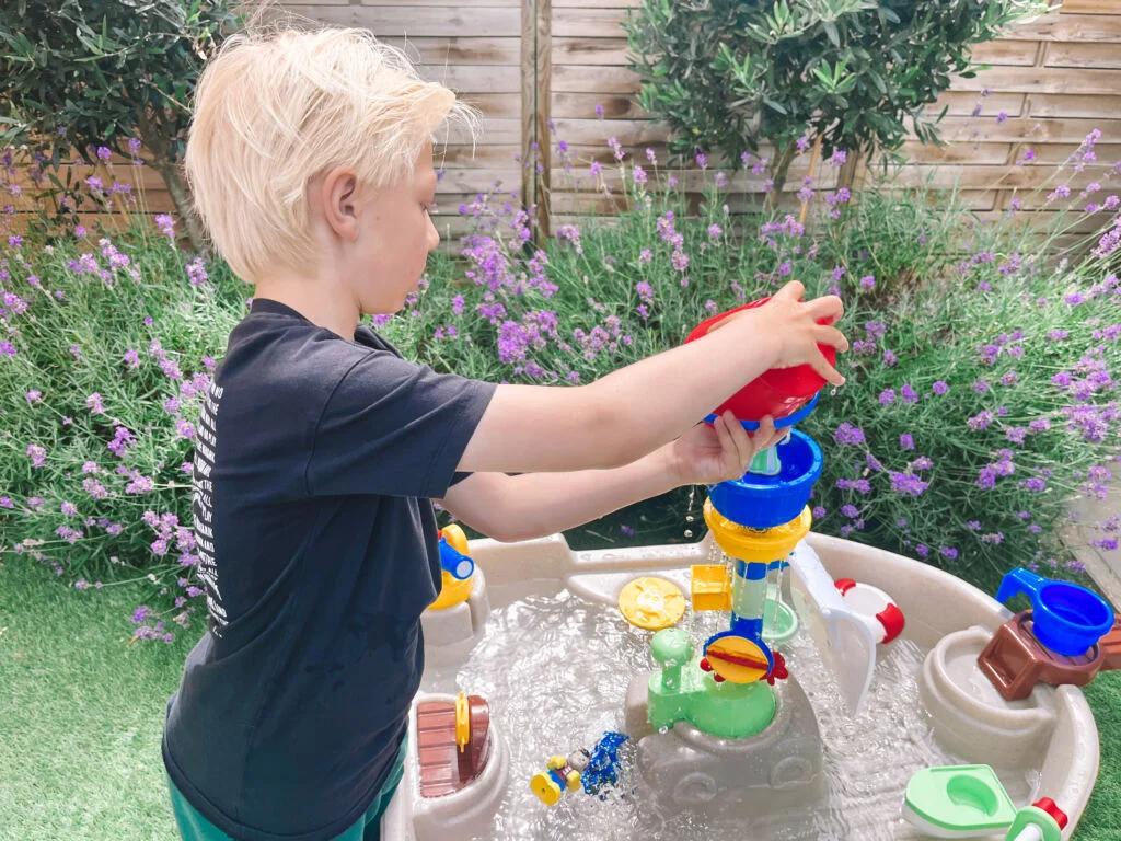 Anchors Away_piratenschip_Little Tikes_Mamablogger_zomertip_watertafel_
