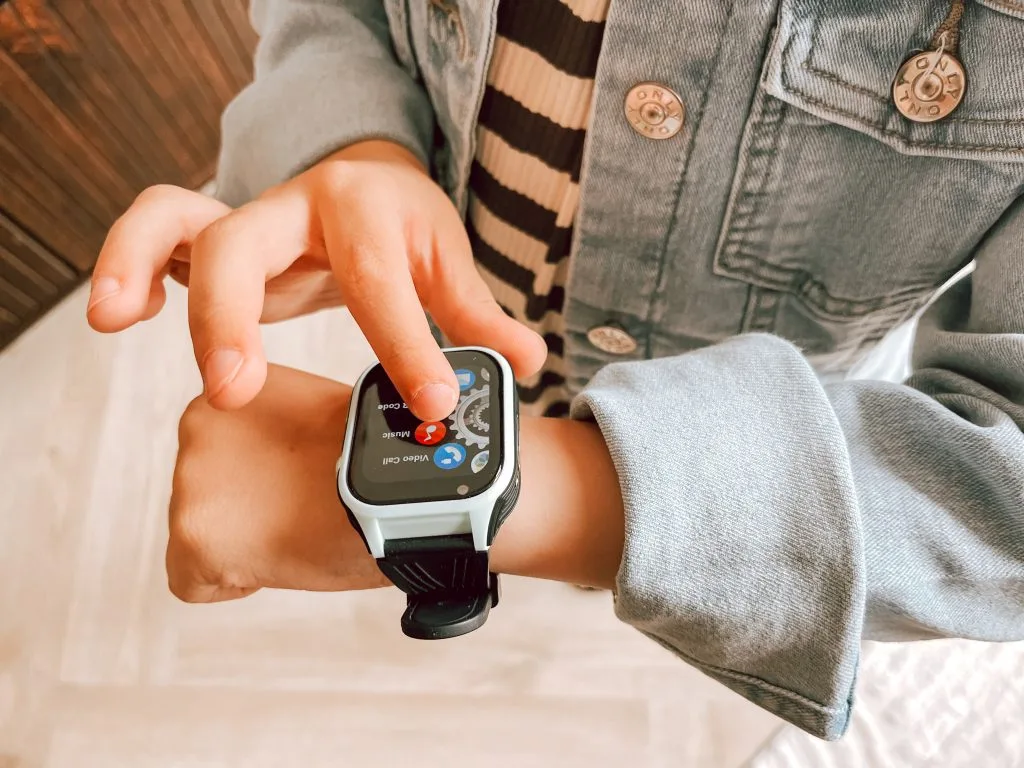 GPS horloge_mamablogger_buiten spelen_opvoeden_